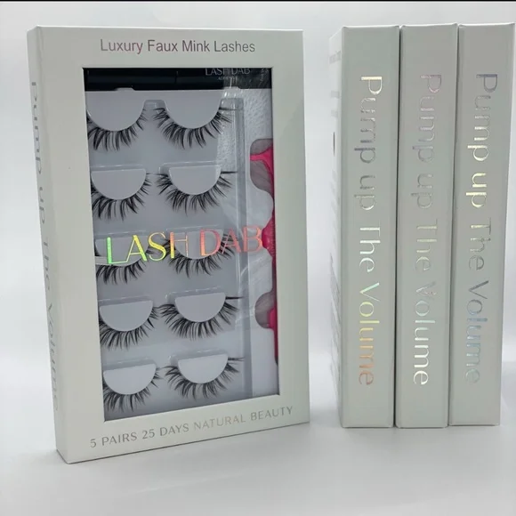 Lashes - Picture 2 of 3